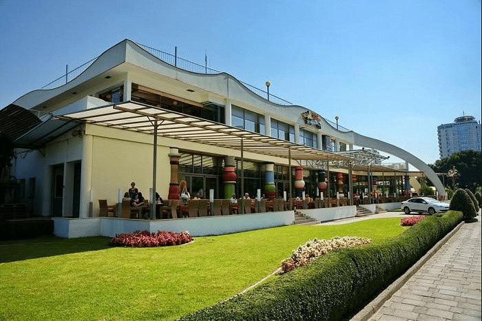 Updated: Need your help locating smoke free coffee places in Tirana