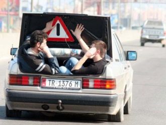 Cabriole Mercedes – seen only in Albania!