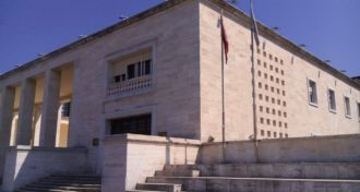Some Insight into the Tirana University Elections
